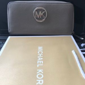 Michael Kors wallet, grey